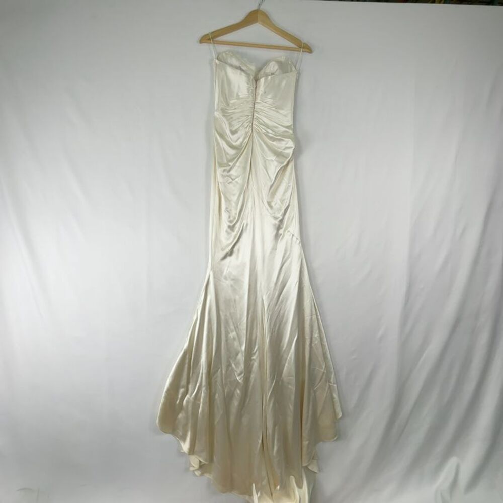 Katherine Tash Wedding dress - Picture 4 of 4